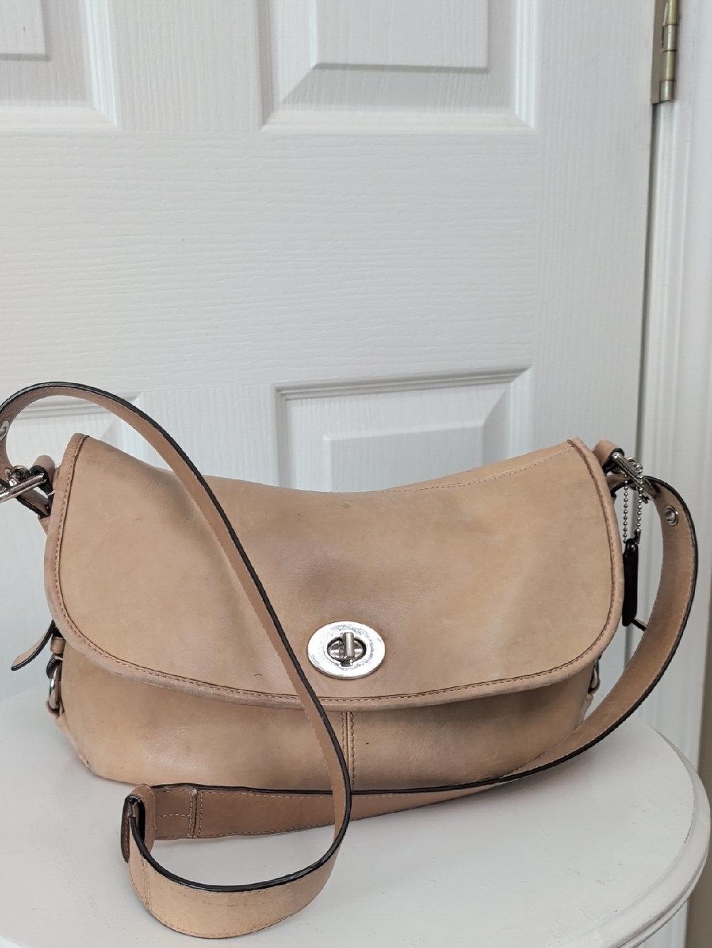 Coach Tan Leather Legacy Flap Crossbody Shoulder Bag F15170 Brown Medium Purse